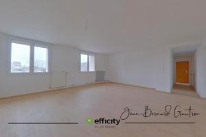 Picture of listing #329364887. Appartment for sale in Guingamp