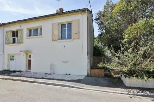 Picture of listing #329364952. House for sale in Avignon