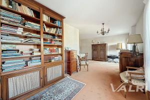 Picture of listing #329380064. Appartment for sale in Paris