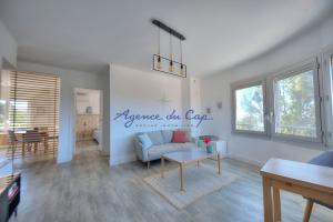 Picture of listing #329380108. Appartment for sale in Saint-Raphaël