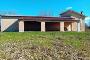 Picture of listing #329390410. Building for sale in Montauban