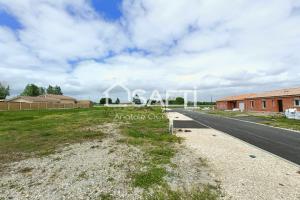 Picture of listing #329391437. Land for sale in Cussac-Fort-Médoc