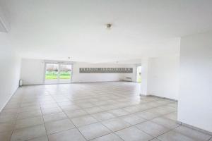 Thumbnail of property #329394326. Click for details