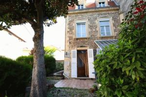 Picture of listing #329409853. House for sale in La Côte-Saint-André