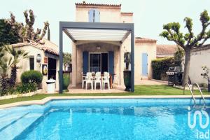 Picture of listing #329415515. House for sale in Sanary-sur-Mer