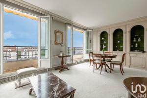 Picture of listing #329415597. Appartment for sale in Paris