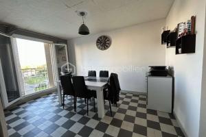 Photo de l'annonce nº 329419598. Appartement à vendre sur Bourg-Saint-Andéol