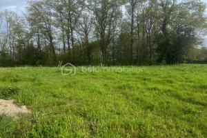 Picture of listing #329423404. Land for sale in Plumergat
