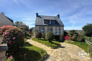 Picture of listing #329439371. House for sale in Landerneau