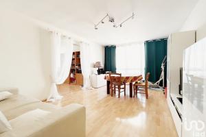 Picture of listing #329448626. Appartment for sale in Aubervilliers