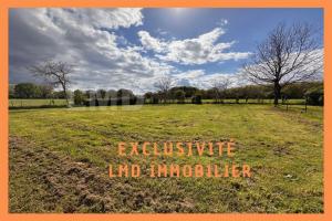 Picture of listing #329456733. Land for sale in Vue