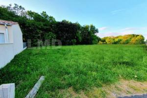 Picture of listing #329456754. Land for sale in Cognac