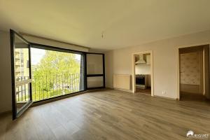 Picture of listing #329457825. Appartment for sale in Orléans