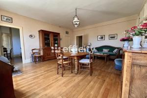 Picture of listing #329470341. Appartment for sale in Versailles