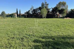 Picture of listing #329505398. Land for sale in Arles