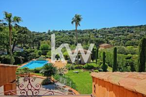 Picture of listing #329513006. House for sale in Saint-Tropez