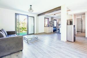 Picture of listing #329517405. Appartment for sale in Trets