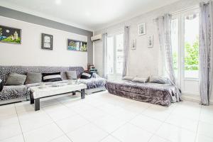 Picture of listing #329517406. Appartment for sale in Marseille