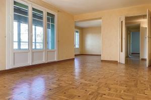 Picture of listing #329517409. Appartment for sale in Marseille