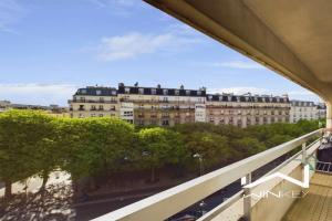Picture of listing #329535450. Appartment for sale in Paris