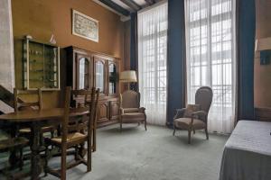 Picture of listing #329538585. Appartment for sale in Paris