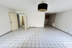 Picture of listing #329539721. Appartment for sale in Saint-Denis