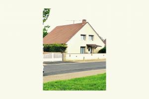Picture of listing #329540893. House for sale in Vaux-le-Pénil