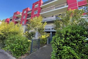 Picture of listing #329553671. Appartment for sale in Pau
