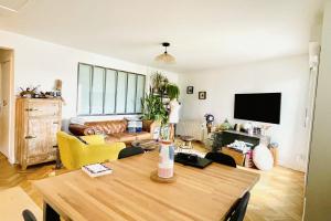 Picture of listing #329558062. Appartment for sale in Issy-les-Moulineaux