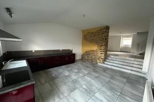 Thumbnail of property #329584033. Click for details