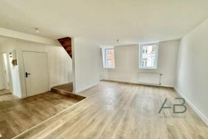 Picture of listing #329610351. Appartment for sale in Lille