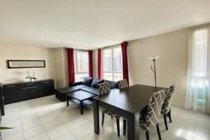 Picture of listing #329611639. Appartment for sale in Élancourt