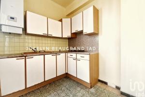 Picture of listing #329620727. Appartment for sale in Toulon
