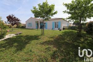 Picture of listing #329622168. House for sale in Montguyon