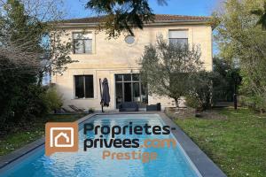 Picture of listing #329634362. House for sale in Bordeaux