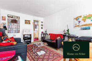 Picture of listing #329637771. Appartment for sale in Paris