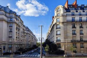 Picture of listing #329648680. Appartment for sale in Paris