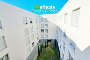 Picture of listing #329650867. Appartment for sale in Talence