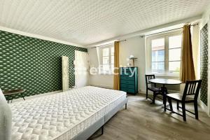 Picture of listing #329652770. Appartment for sale in Paris