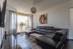 Picture of listing #329662313. Appartment for sale in Le Plessis-Robinson
