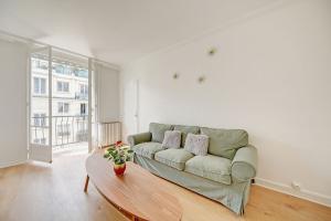 Picture of listing #329665558. Appartment for sale in Neuilly-sur-Seine