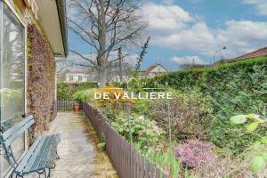 Picture of listing #329665749. Appartment for sale in Rueil-Malmaison