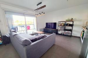 Picture of listing #329677876. Appartment for sale in Marseille