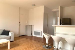 Picture of listing #329688408. Appartment for sale in Bordeaux