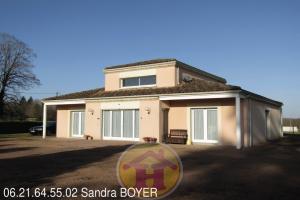 Thumbnail of property #329688829. Click for details