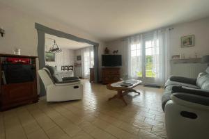 Picture of listing #329693003. House for sale in Étampes