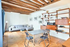 Picture of listing #329694964. Appartment for sale in Paris