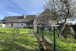 Picture of listing #329703857. House for sale in Bazouges-la-Pérouse