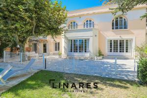 Picture of listing #329705453. House for sale in Marseille