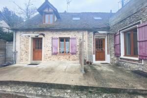 Picture of listing #329707822. House for sale in Houdan